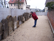 Denkmal am Jüdischen Friedhof in Wörlitz